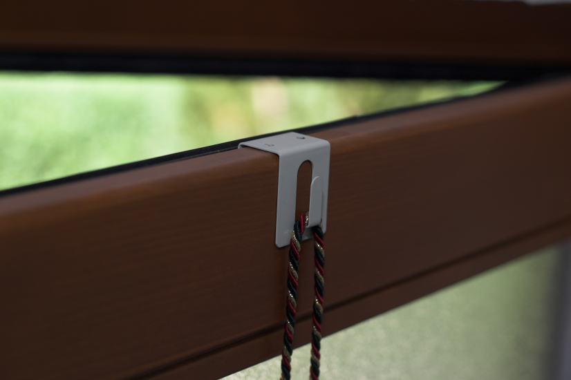 Fenster Klipp Metall weiß - 2 Stück