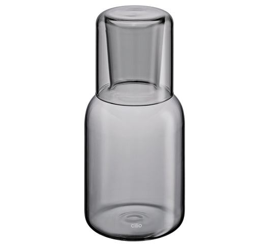 Wasserkaraffe mit Trinkglas grau