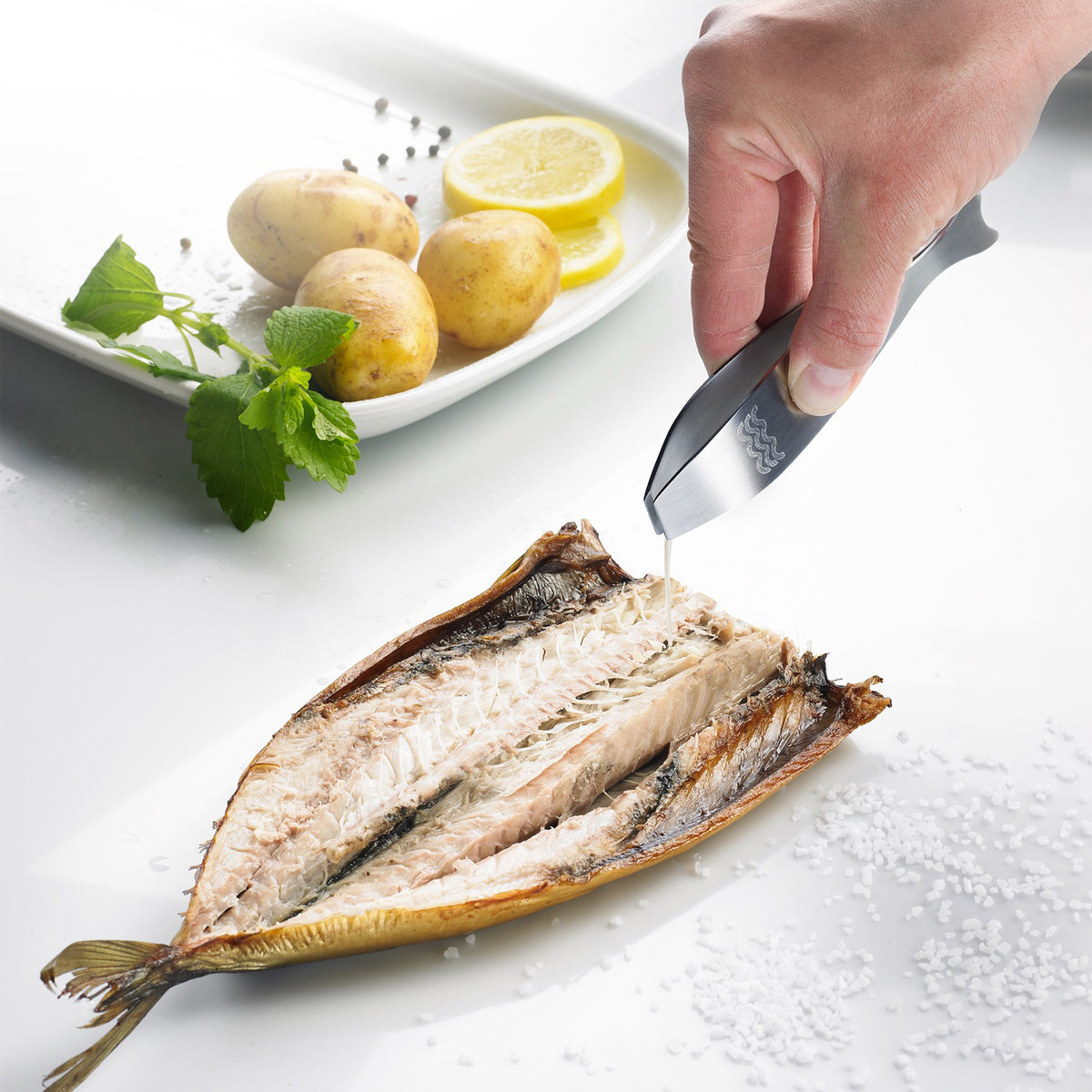 Fischgrätenpinzette